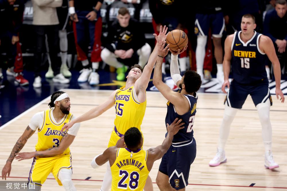 通过增加 通过增加